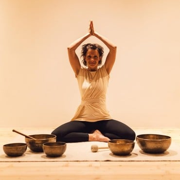 Guided active programme with yoga and winter tours